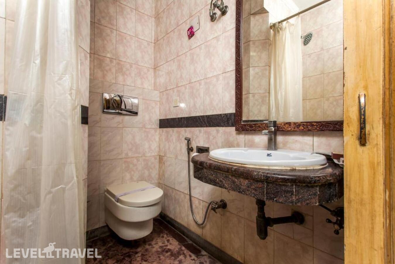 фотографии номера Представительский номер отеля Sunstar Residency Hotel в Индия(Нью-Дели) - фото №2