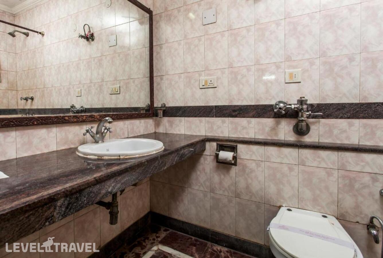 фотографии номера Делюкс отеля Sunstar Residency Hotel в Индия(Нью-Дели) - фото №3