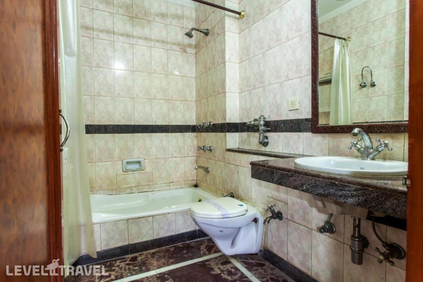 фотографии номера Делюкс отеля Sunstar Residency Hotel в Индия(Нью-Дели) - фото №4