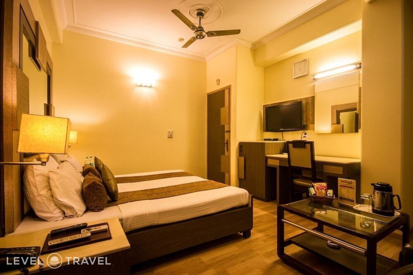 фотографии номера Делюкс отеля Suncourt Yatri Hotel в Индия(Нью-Дели) - фото №6