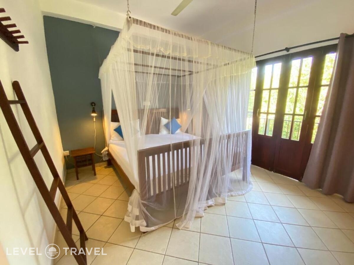 фотографии номера Делюкс (две односпальные кровати) отеля Nor Lanka Hotel в Шри-Ланка(Унаватуна) - фото №4