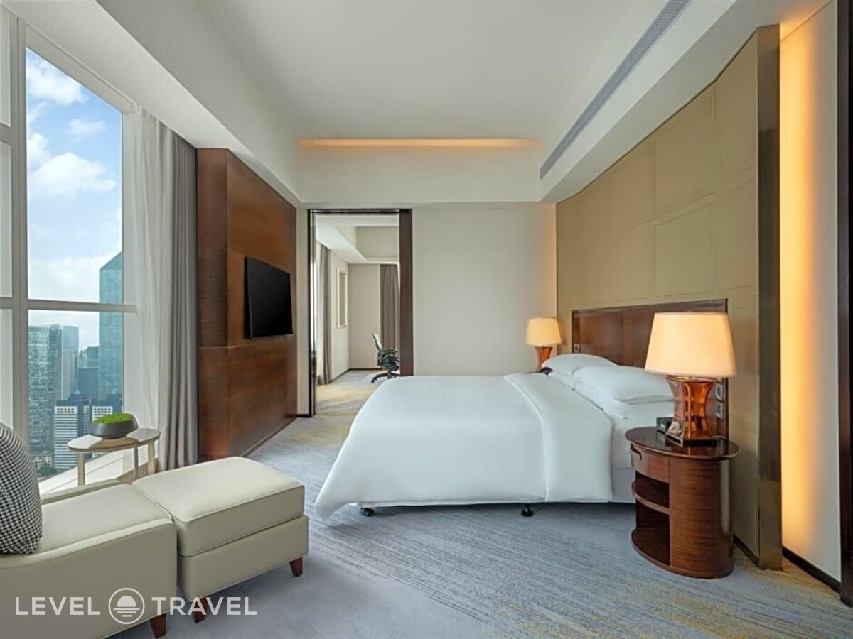 фотографии номера Люкс Премьер отеля Sheraton Guangzhou Hotel в Китай(Гуанчжоу) - фото №1