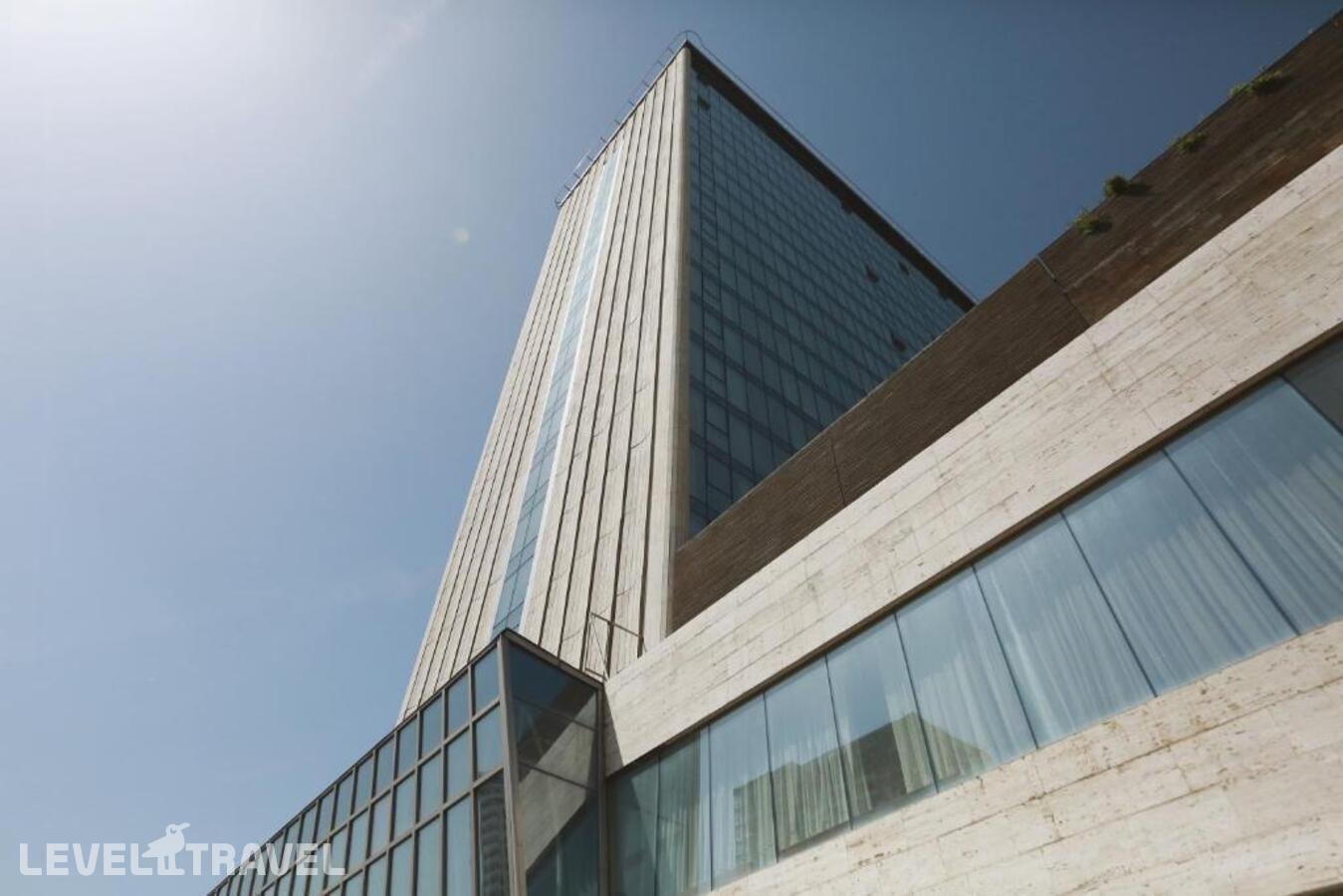 фотографии номера Стандартный (две односпальные кровати) отеля Holiday Inn Tbilisi Hotel в Грузия(Тбилиси) - фото №2