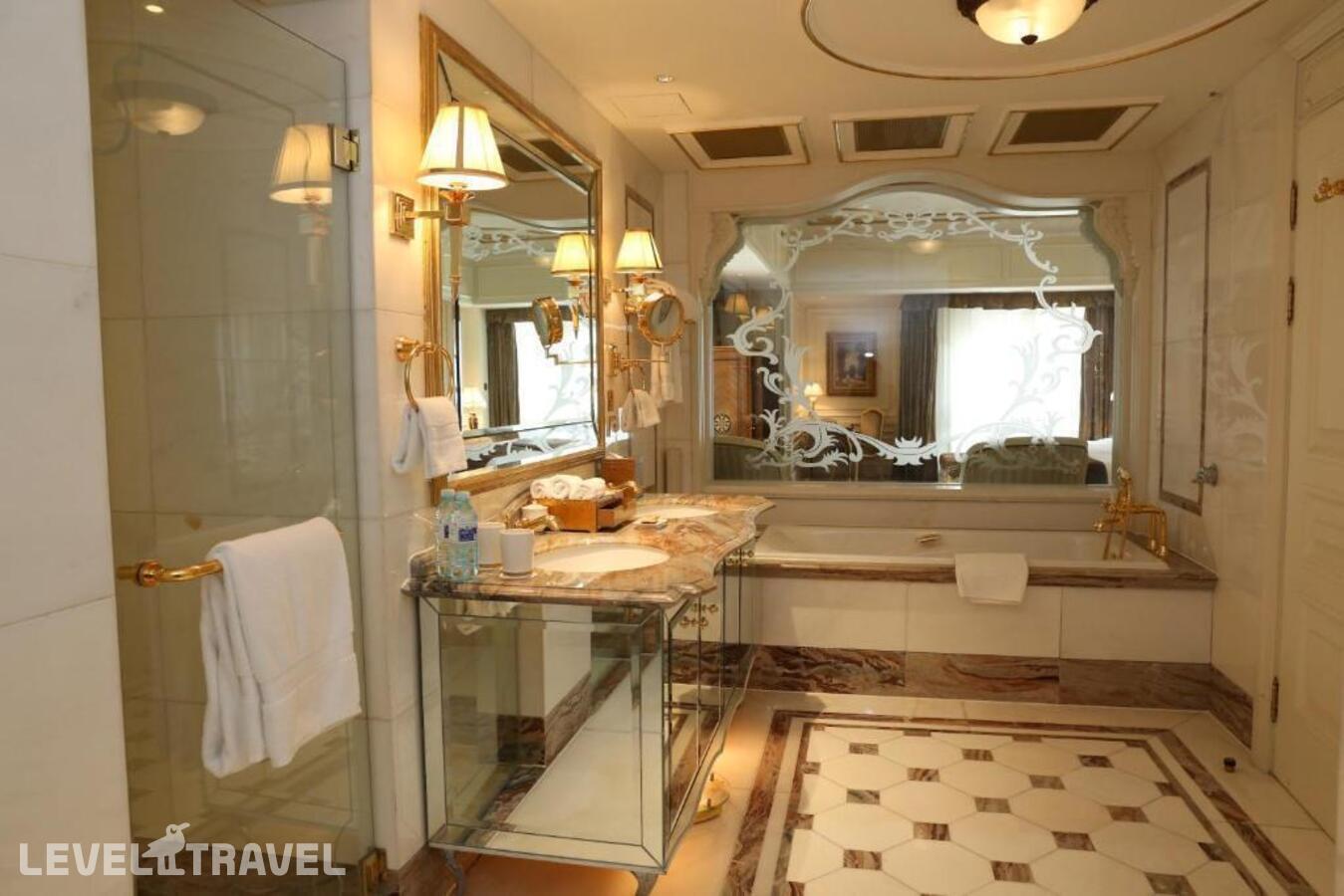 фотографии номера Делюкс (две односпальные кровати) отеля Legendale Hotel Beijing в Китай(Пекин) - фото №4