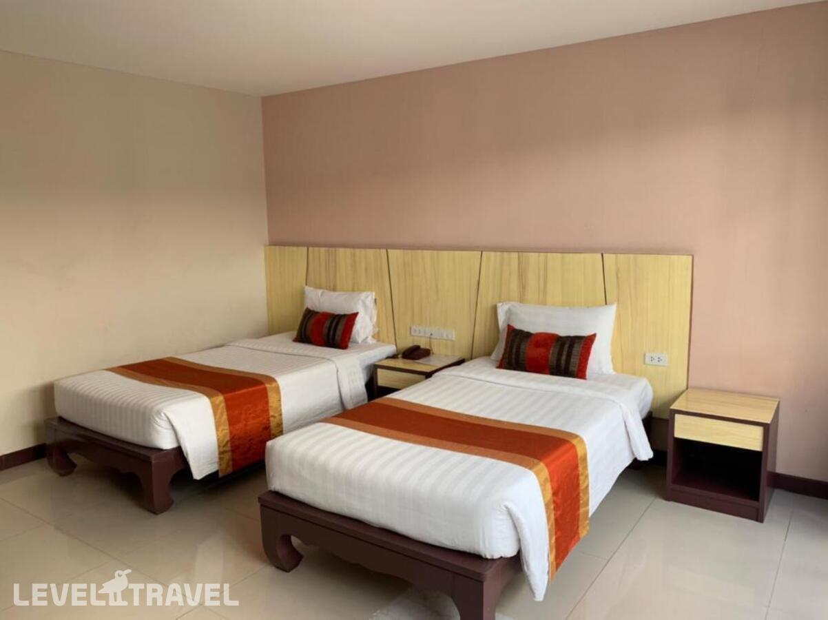фотографии номера Улучшенный номер отеля Malin Patong Hotel в Таиланд(Патонг Бич) - фото №2