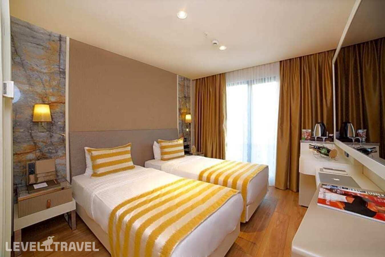 фотографии номера Улучшенный (две односпальные кровати) отеля Icon Hotel в Турция(Шишли) - фото №4