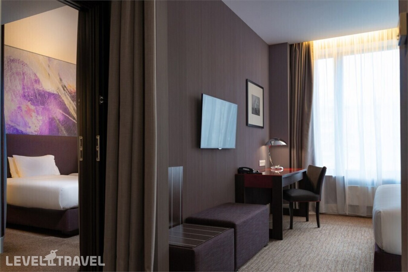 фотографии номера Семейный (2 комнаты) отеля Doubletree By Hilton Hotel Moscow Marina в Россия(Северный административный округ (САО)) - фото №4