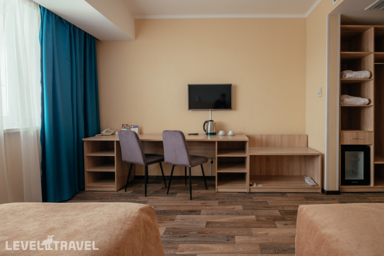 фотографии номера Улучшенный (две односпальные кровати) отеля Атлантик By Usta Hotels в Россия(Екатеринбург) - фото №4