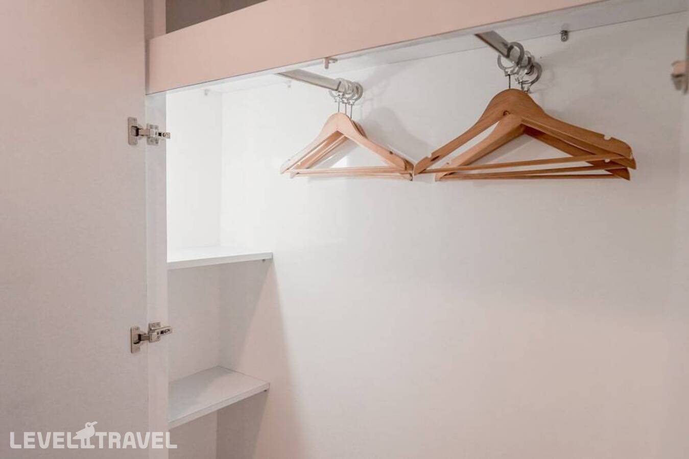 фотографии номера Стандартный (две односпальные кровати) отеля Cozy Stay Bali в Индонезия(Семиньяк) - фото №13