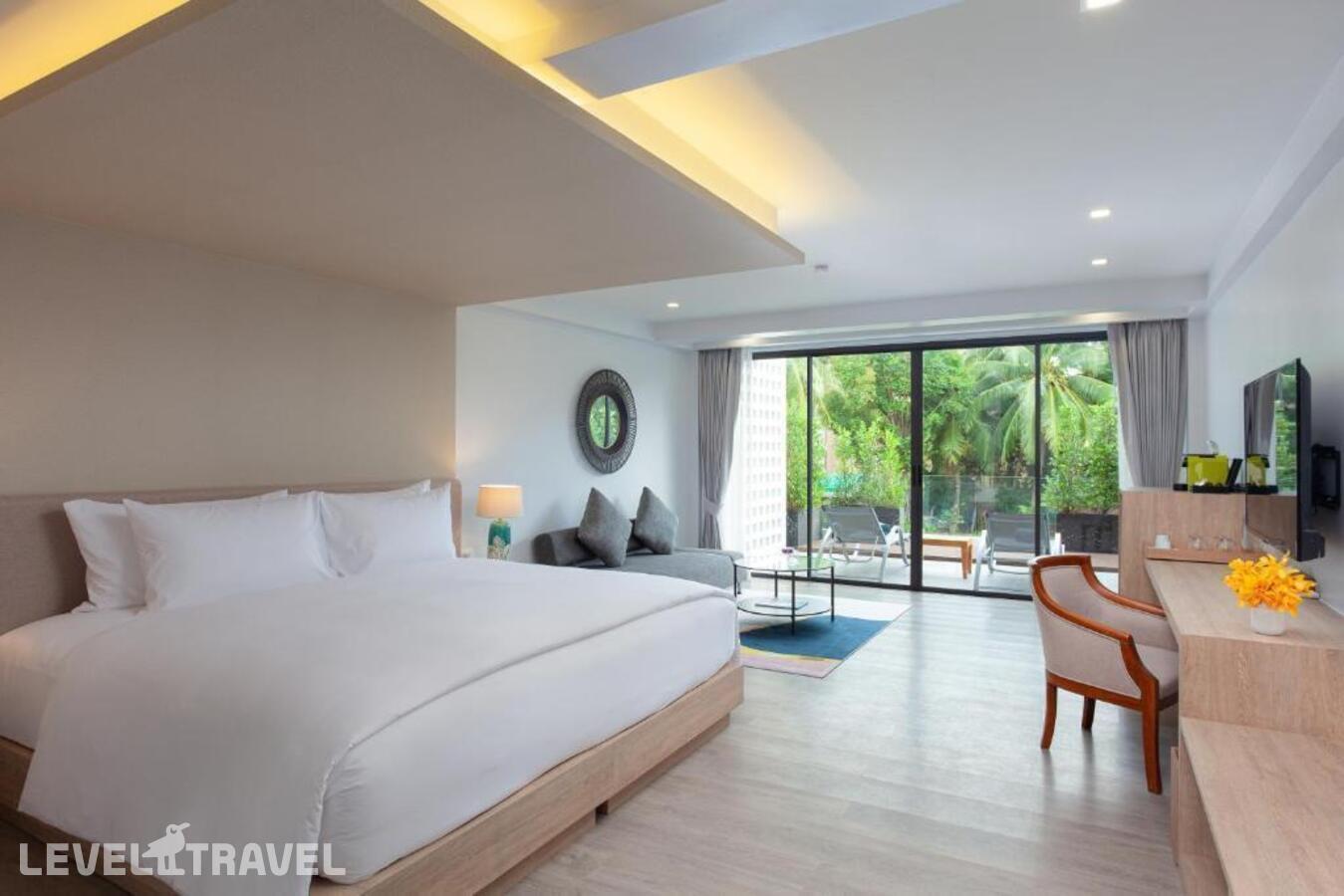 фотографии номера Номер с террасой отеля Anona Beachfront Phuket Resort в Таиланд(Патонг Бич) - фото №8
