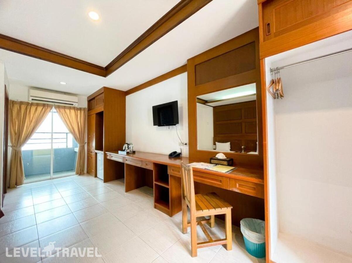 фотографии номера Улучшенный (две односпальные кровати) отеля S.B.Living Place в Таиланд(город Пхукет) - фото №8