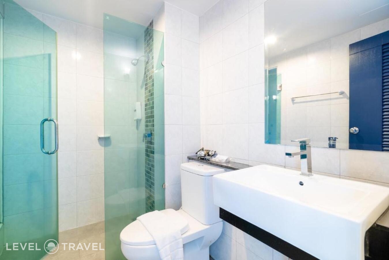 фотографии номера Делюкс (две односпальные кровати) отеля Bhukitta Boutique Hotel в Таиланд(город Пхукет) - фото №6