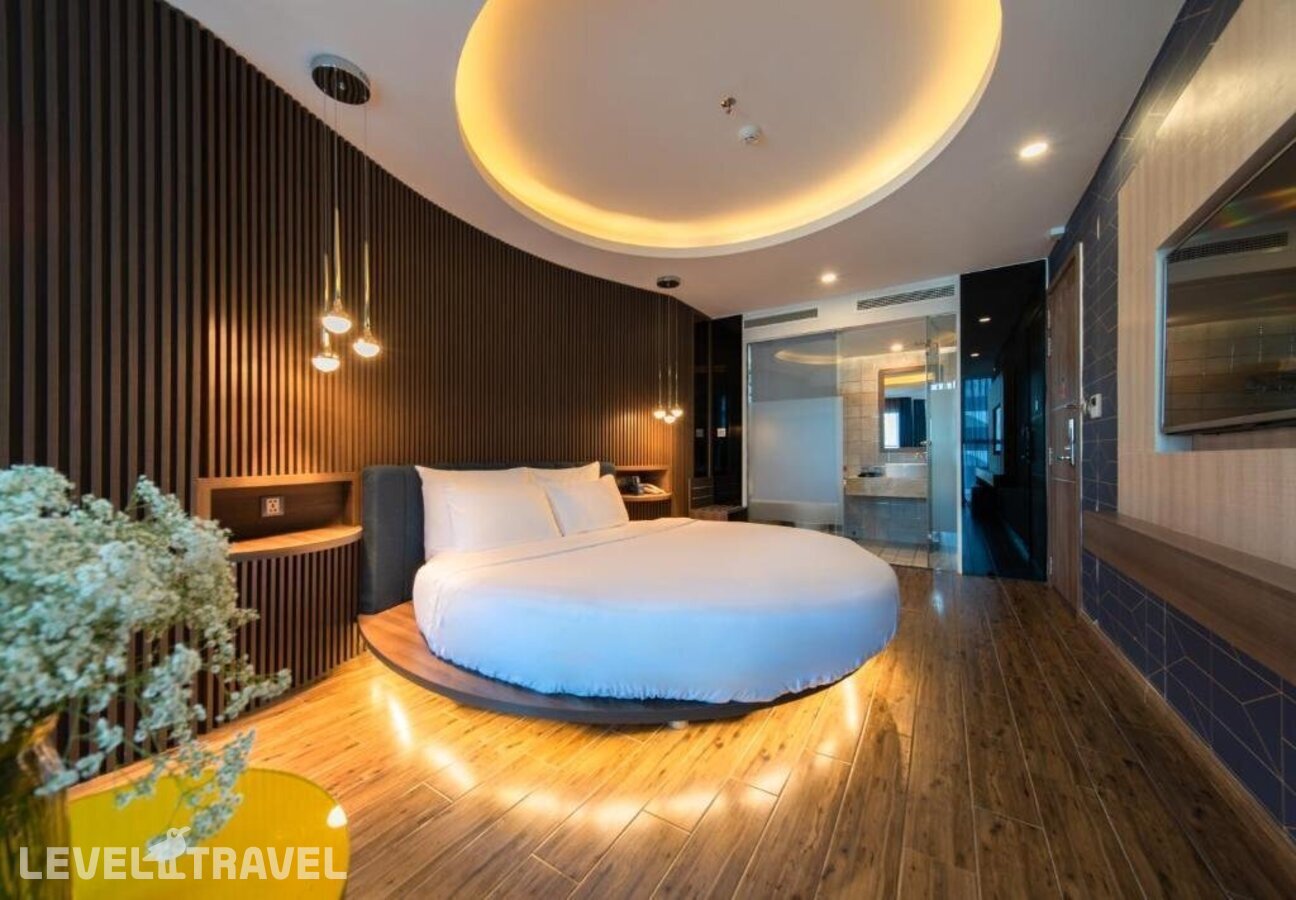 фотографии номера Полулюкс с балконом отеля Aaron Hotel в Вьетнам(Нячанг) - фото №39