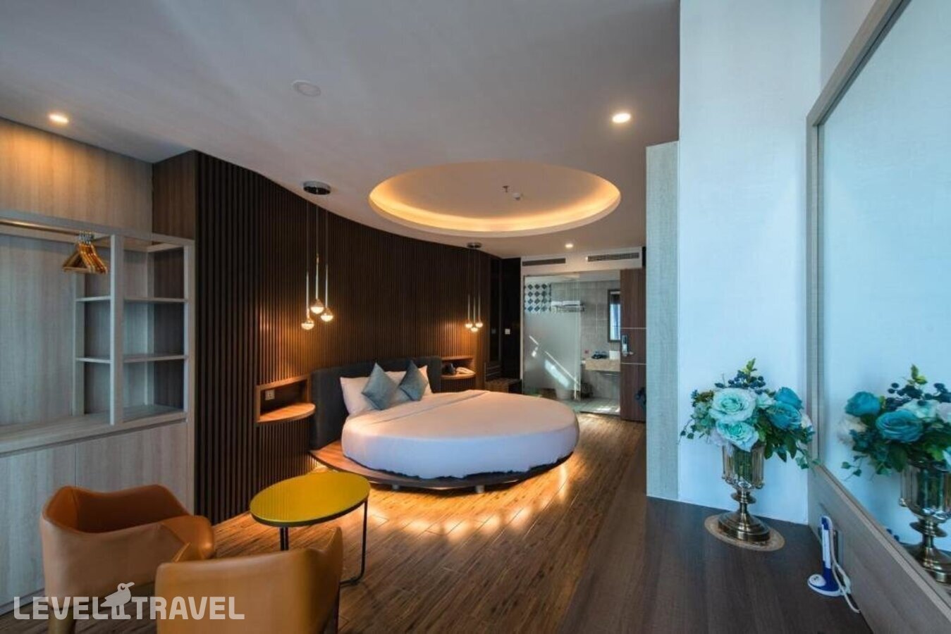фотографии номера Полулюкс с балконом отеля Aaron Hotel в Вьетнам(Нячанг) - фото №41