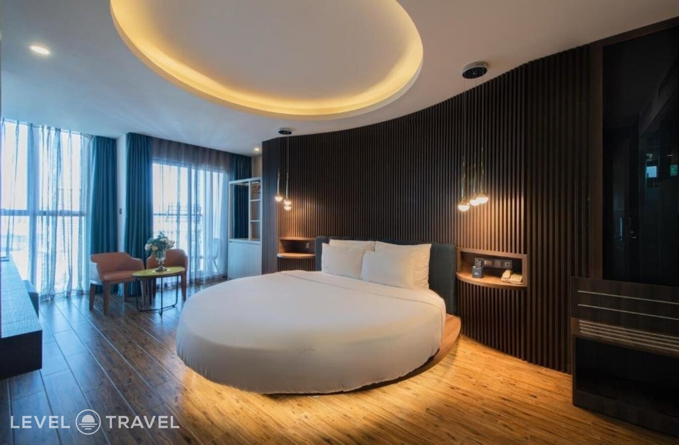 фотографии номера Полулюкс с балконом отеля Aaron Hotel в Вьетнам(Нячанг) - фото №46