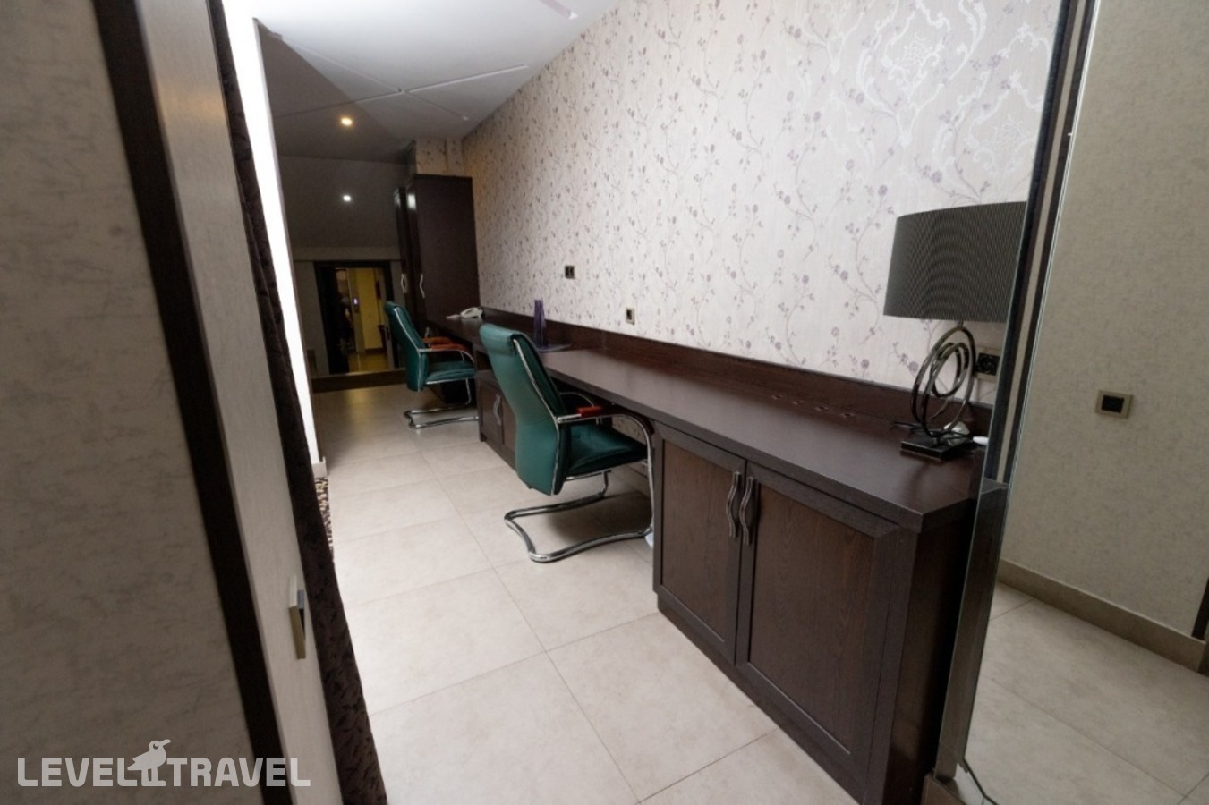 фотографии номера Полулюкс (две односпальные кровати) отеля Shirak Hotel в Армения(Ереван) - фото №2