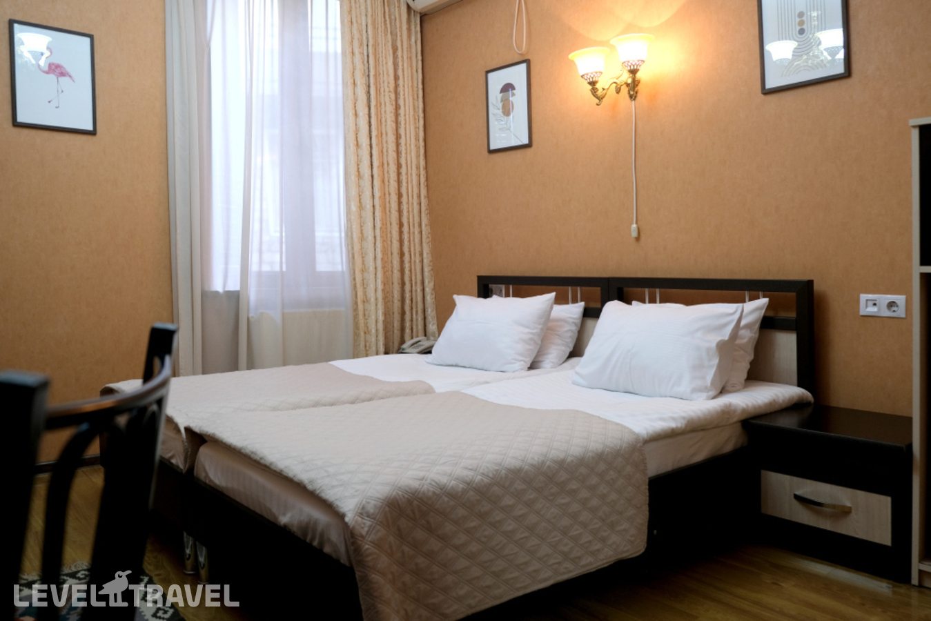 фотографии номера Стандартный (две односпальные кровати) отеля Flamingo Hotel в Грузия(Тбилиси) - фото №1