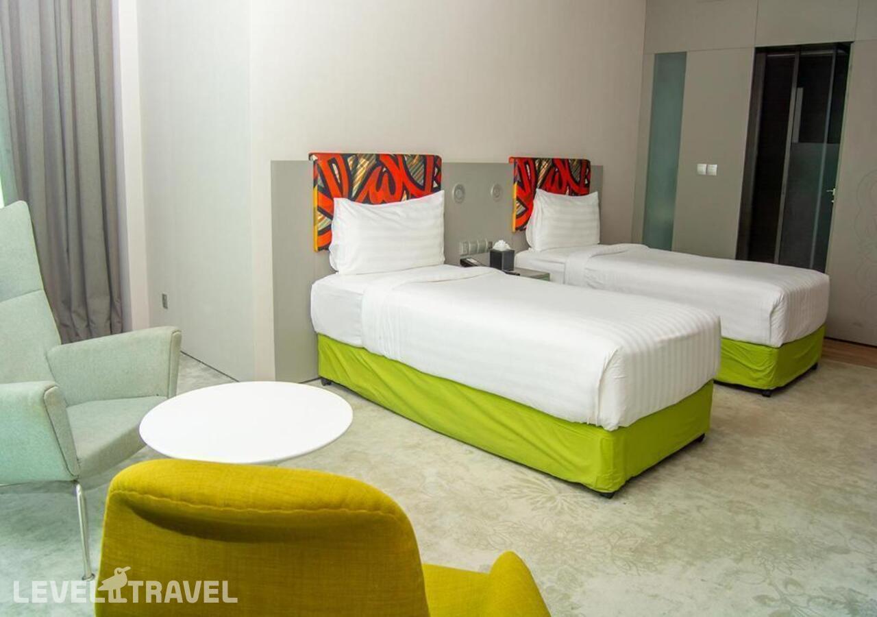фотографии номера Люкс (две односпальные кровати) отеля Ibis Styles Hotel Jumeirah в ОАЭ(Бар Дубай) - фото №3