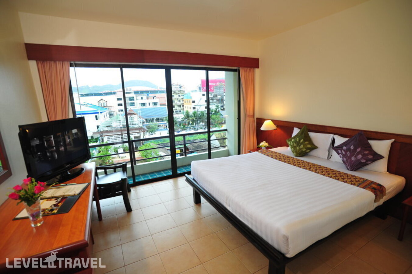 фотографии номера Стандартный (две односпальные кровати) отеля C&N Hotel Patong в Таиланд(Патонг Бич) - фото №4