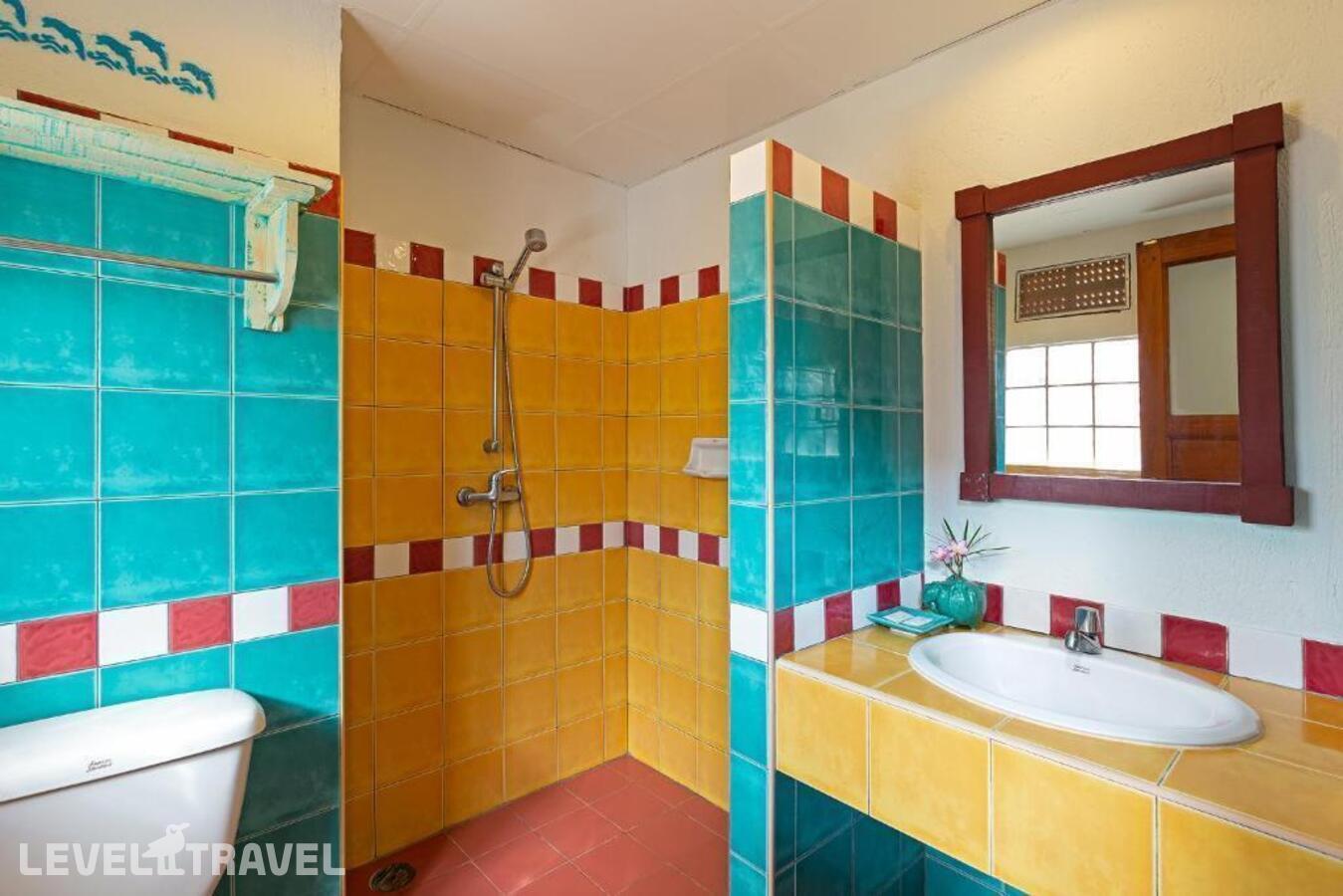 фотографии номера Стандартный (две односпальные кровати) отеля Casa Brazil Homestay & Gallery в Таиланд(Карон Бич) - фото №5