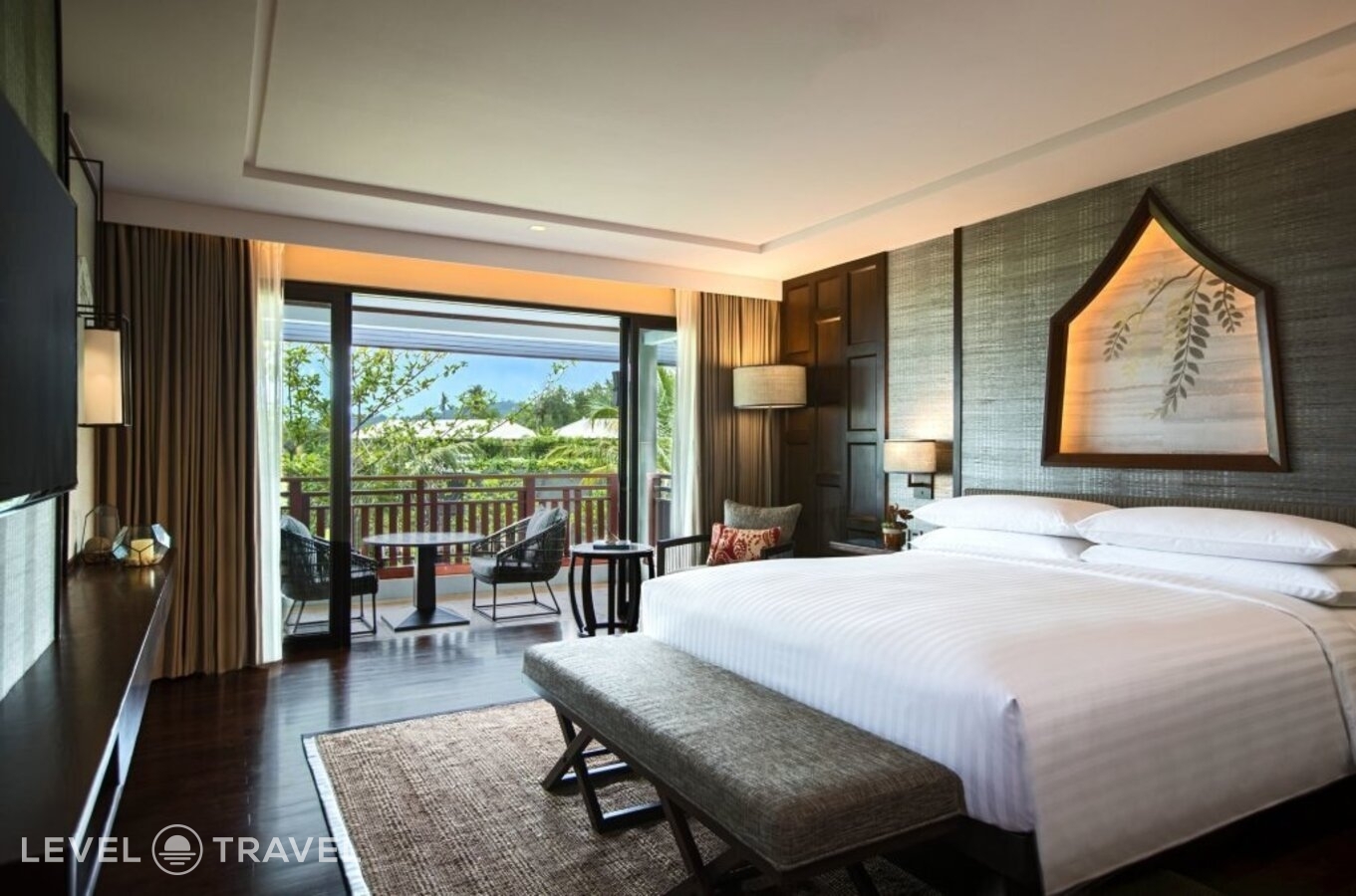 фотографии номера Люкс (2 комнаты) отеля Marriott Resort & Spa Nai Yang Beach в Таиланд(Най Янг Бич) - фото №2