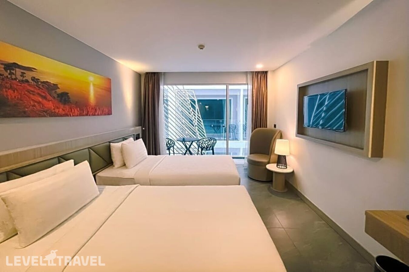 фотографии номера Делюкс (две односпальные кровати) отеля Clarion Hotel Patong (Ex.Araya Patong Beach Hotel) в Таиланд(Патонг Бич) - фото №8