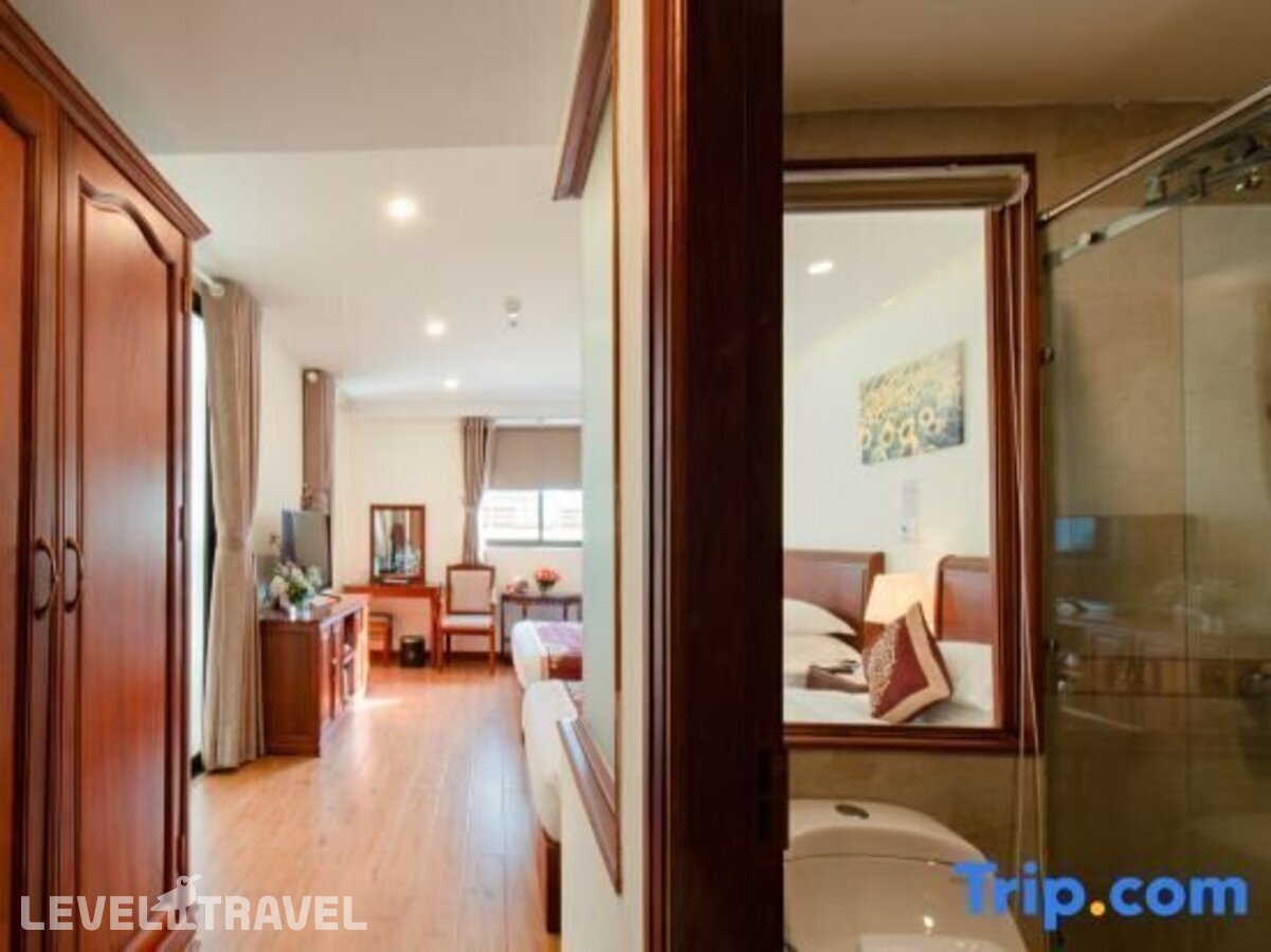фотографии номера Улучшенный (две односпальные кровати) отеля Red Sun Nha Trang Hotel в Вьетнам(Нячанг) - фото №7