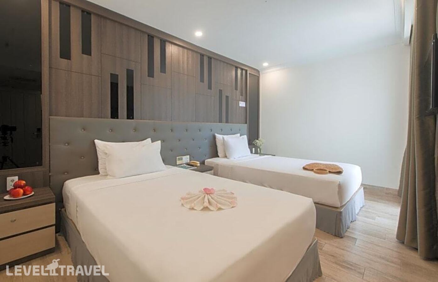 фотографии номера Улучшенный (две односпальные кровати) отеля Seven Seas Hotel Nha Trang в Вьетнам(Нячанг) - фото №1