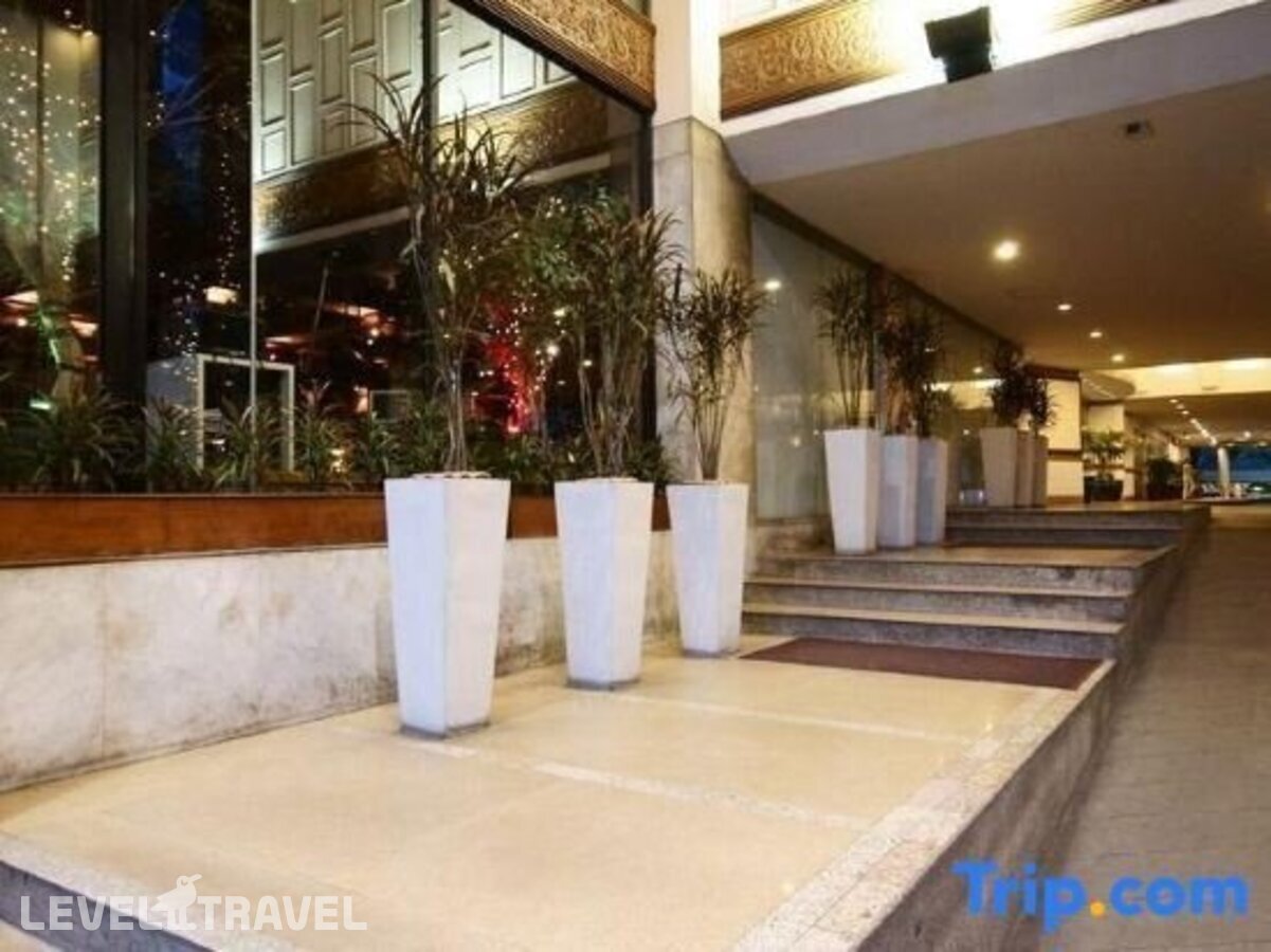 фотографии номера Делюкс отеля Bangkok Palace Hotel в Таиланд(Бангкок) - фото №42
