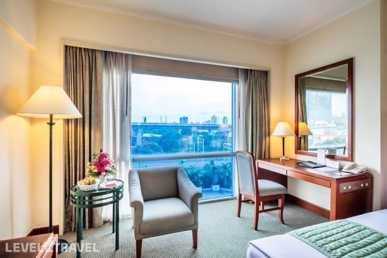 фотографии номера Представительский номер отеля Bangkok Palace Hotel в Таиланд(Бангкок) - фото №90