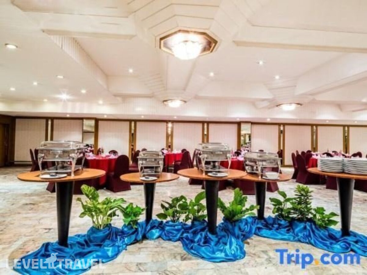 фотографии номера Представительский номер отеля Bangkok Palace Hotel в Таиланд(Бангкок) - фото №57