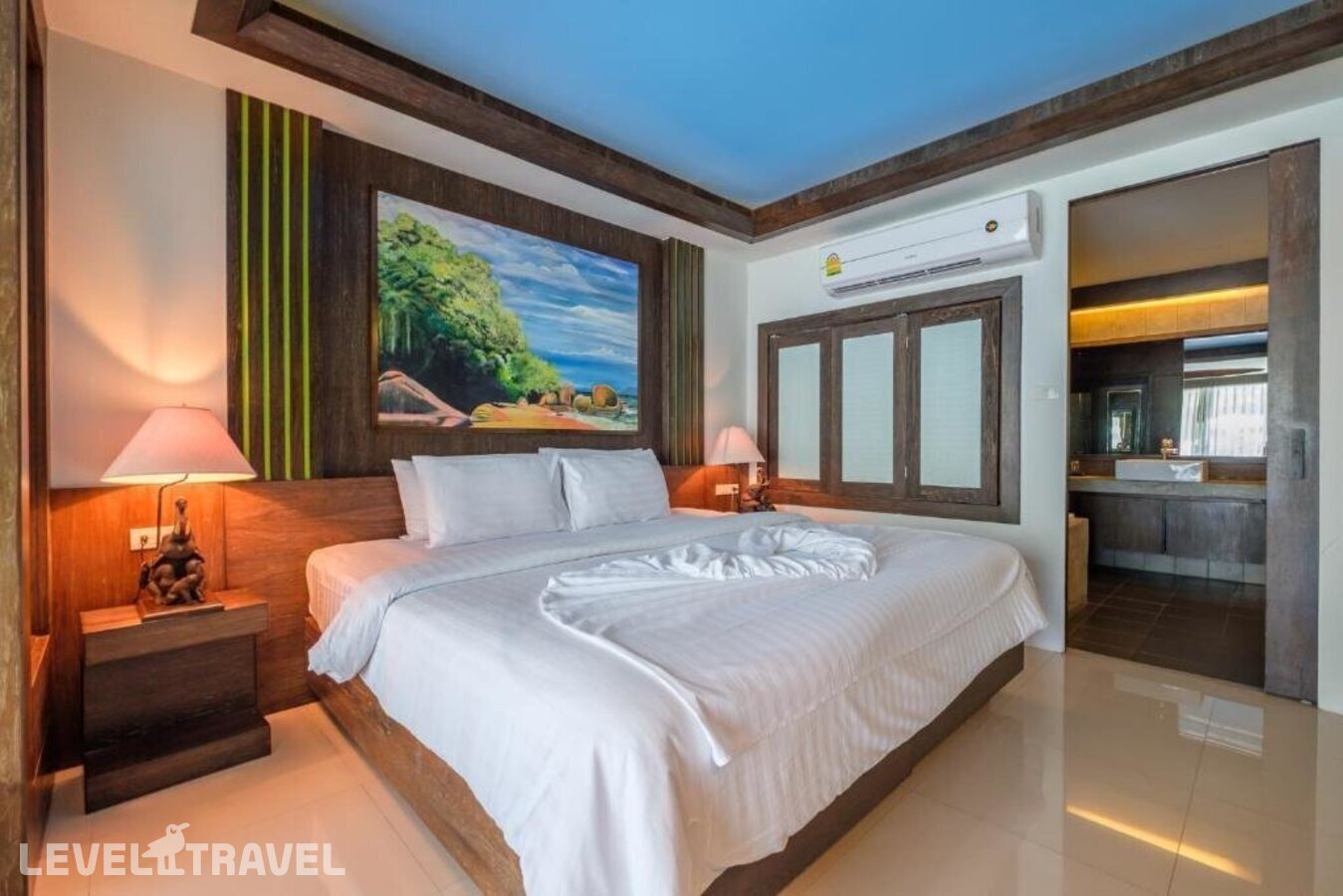 фотографии номера Делюкс (две односпальные кровати) отеля Naina Resort & Spa в Таиланд(Патонг Бич) - фото №1