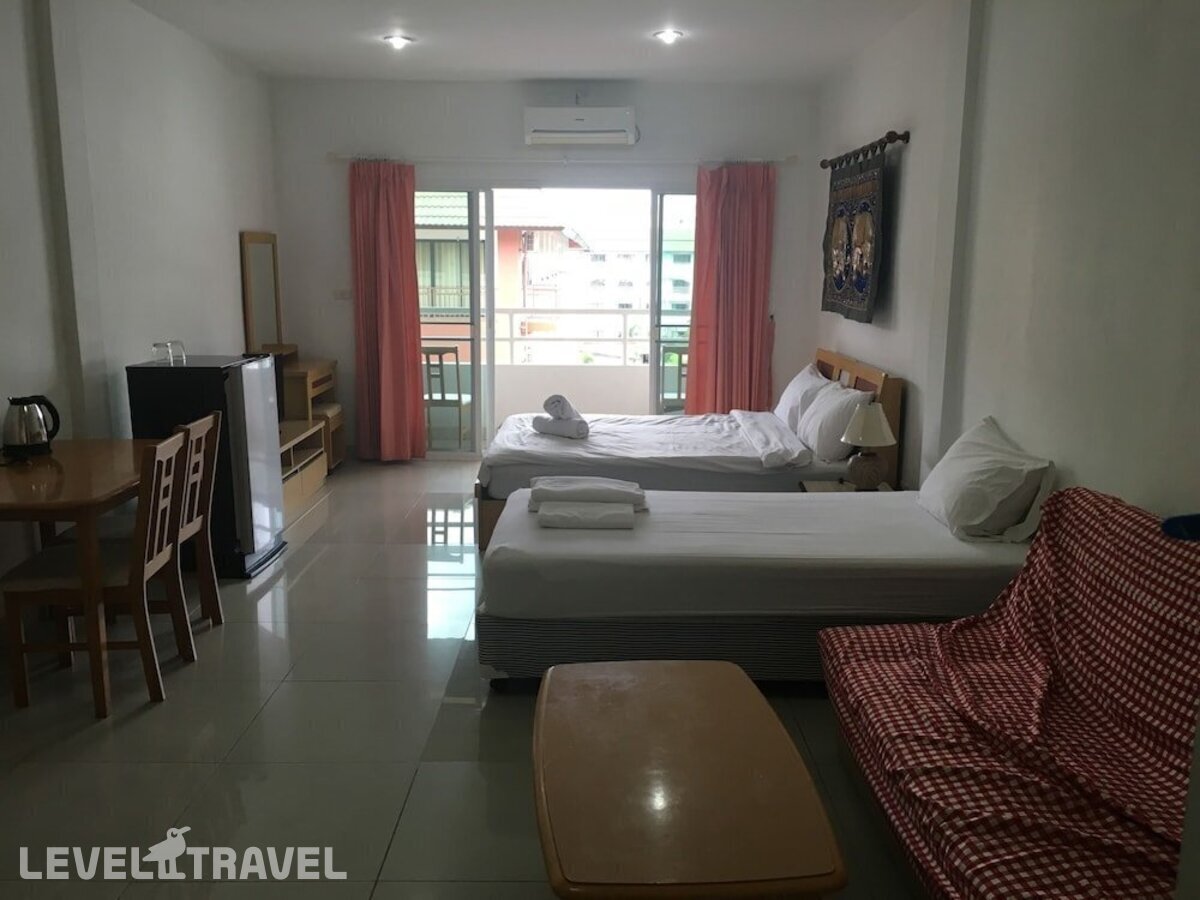фотографии номера Трехместный улучшенный отеля Jomtien Hostel в Таиланд(Джомтьен) - фото №6