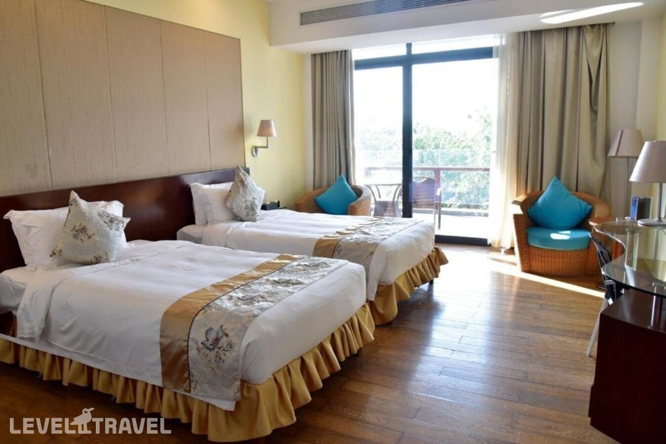 фотографии номера Стандартный (две односпальные кровати) отеля Serenity Coast Sanya Marina Hotel в Китай(Санья) - фото №4