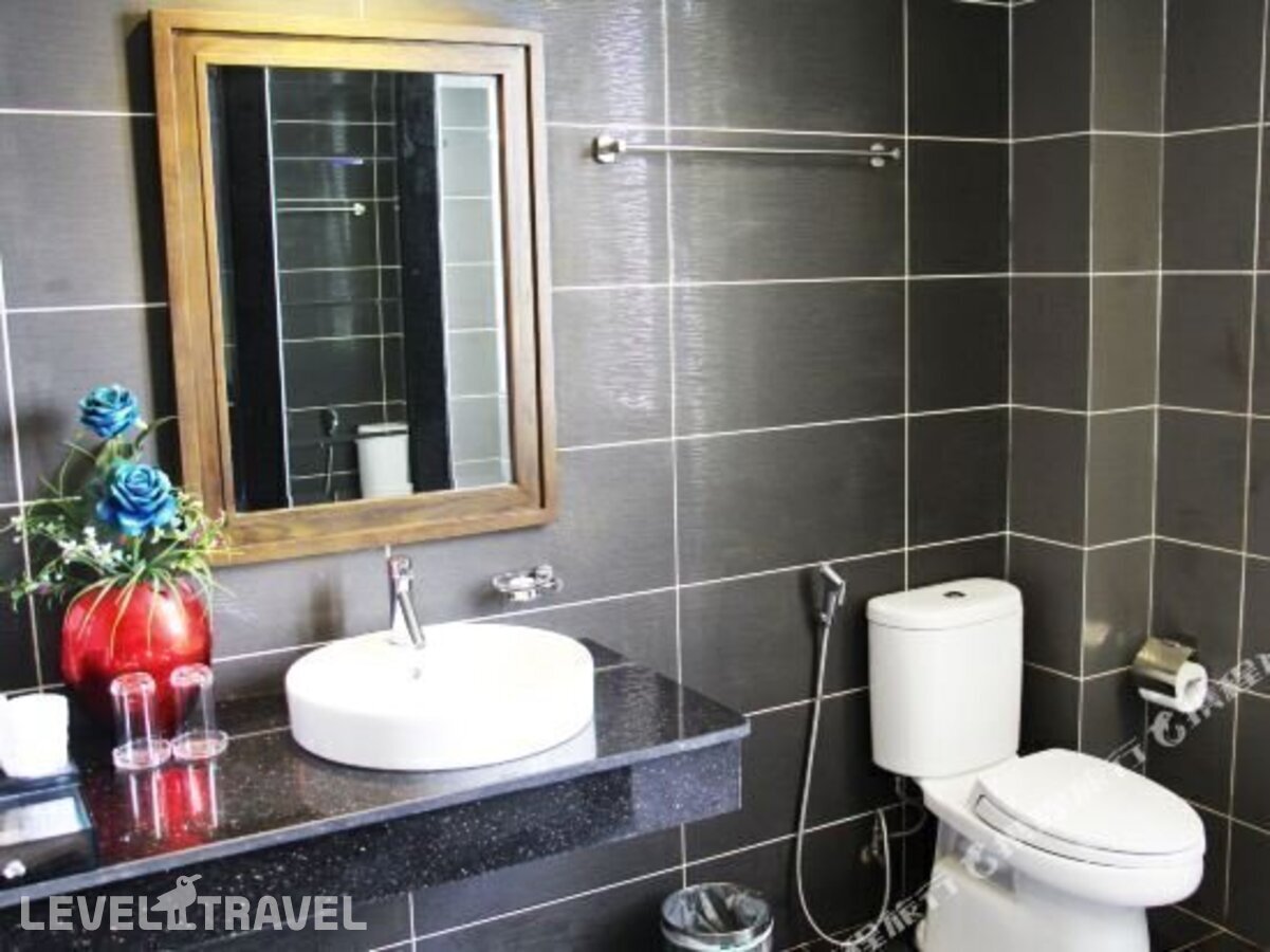 фотографии номера Делюкс (две односпальные кровати) отеля Danaciti Hotel в Вьетнам(Дананг) - фото №8