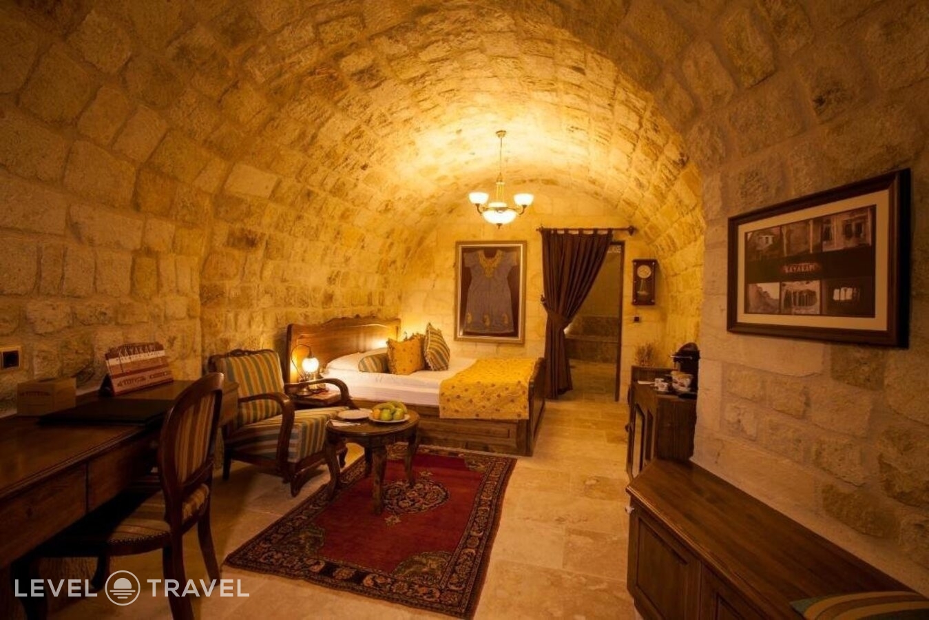 фотографии номера Стандартный (две односпальные кровати) отеля Kayakapi Premium Caves Cappadocia Hotel в Турция(Ургюп) - фото №6
