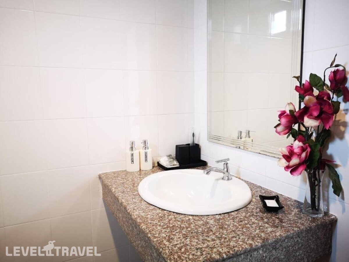 фотографии номера Стандартный номер отеля Seven Seas Hotel в Таиланд(Патонг Бич) - фото №8