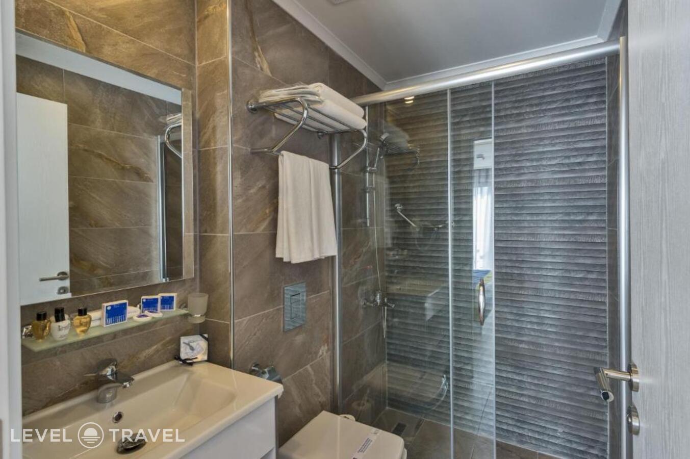 фотографии номера Стандартный (две односпальные кровати) отеля Inntel Hotel Istanbul в Турция(Таксим) - фото №7
