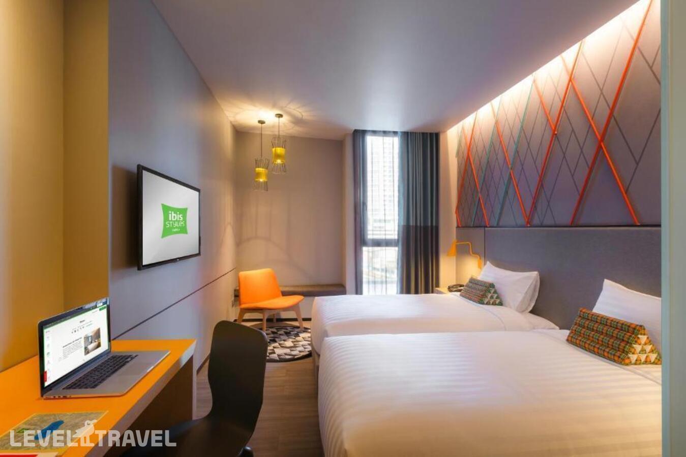 фотографии номера Стандартный (две односпальные кровати) отеля Ibis Styles Bangkok Sukhumvit Phra Khanong в Таиланд(Бангкок) - фото №6