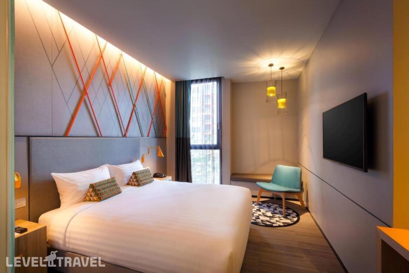 фотографии номера Делюкс (две односпальные кровати) отеля Ibis Styles Bangkok Sukhumvit Phra Khanong в Таиланд(Бангкок) - фото №2