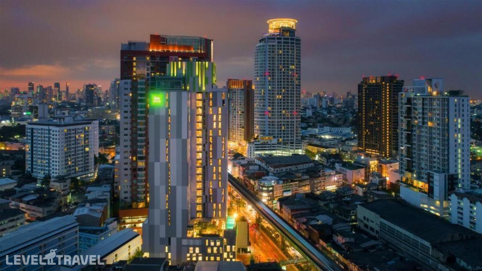 фотографии номера Делюкс (две односпальные кровати) отеля Ibis Styles Bangkok Sukhumvit Phra Khanong в Таиланд(Бангкок) - фото №8