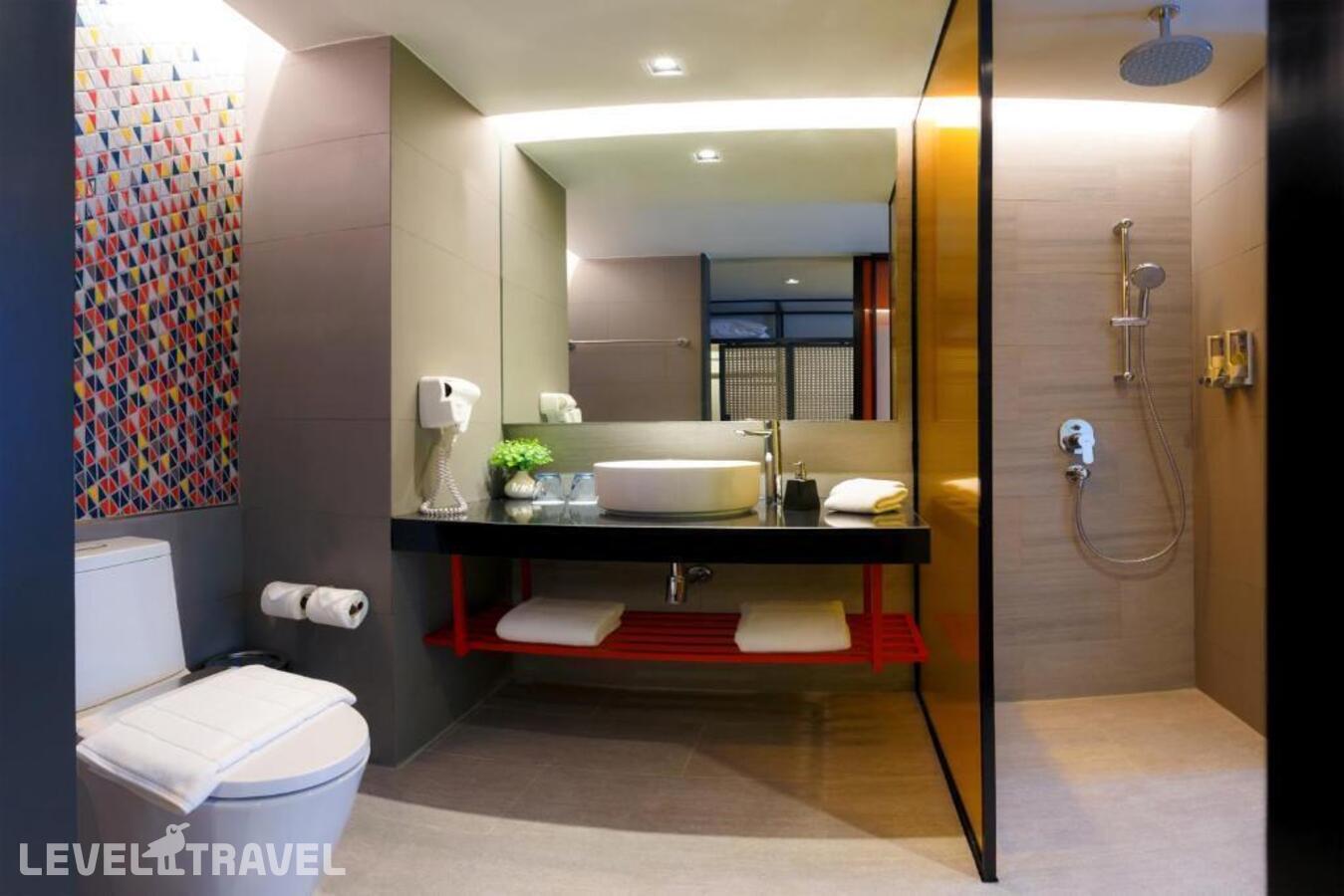 фотографии номера Делюкс (две односпальные кровати) отеля Ibis Styles Bangkok Sukhumvit Phra Khanong в Таиланд(Бангкок) - фото №5