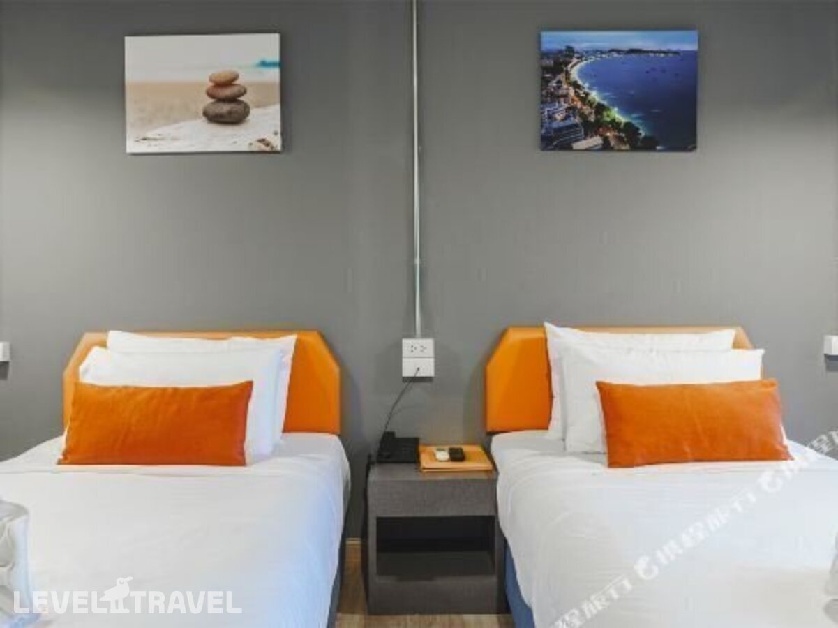 фотографии номера Делюкс с видом на море (две односпальные кровати) отеля 7 Days Premium Pattaya в Таиланд(Центральная Паттайя) - фото №3