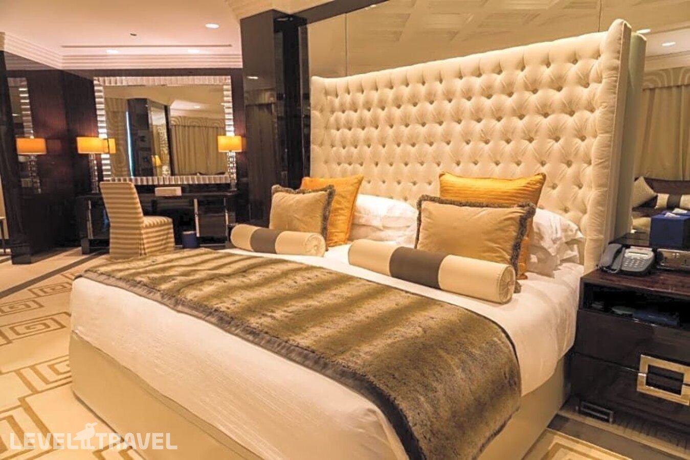 фотографии номера Делюкс с видом на бассейн отеля Movenpick Grand Al Bustan Dubai (Ex.Roda Al Bustan Dubai Airport) в ОАЭ(Дейра) - фото №14