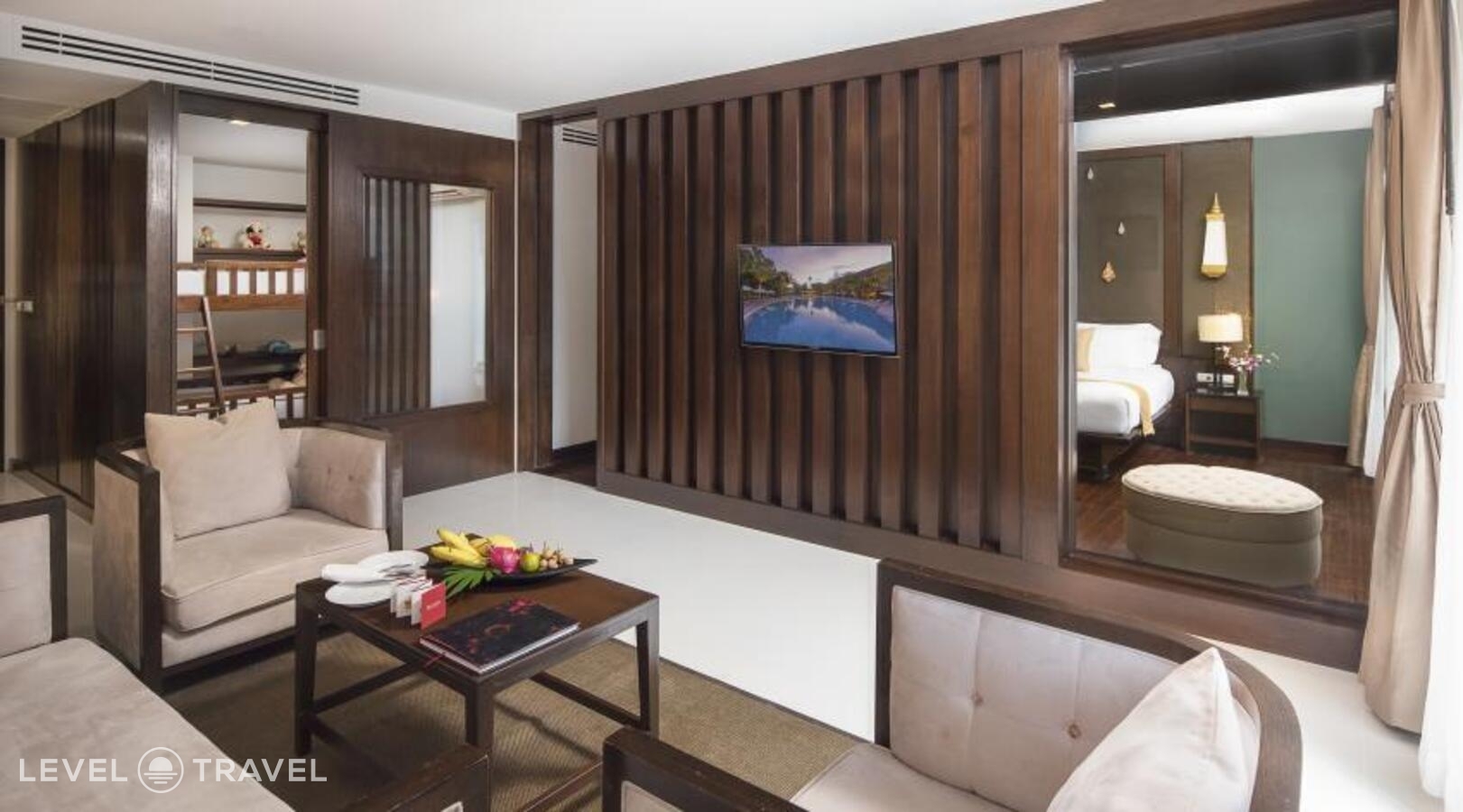 фотографии номера Семейный люкс с видом на бассейн отеля Centara Anda Dhevi Resort & Spa в Таиланд(Ноппарат Тара) - фото №3