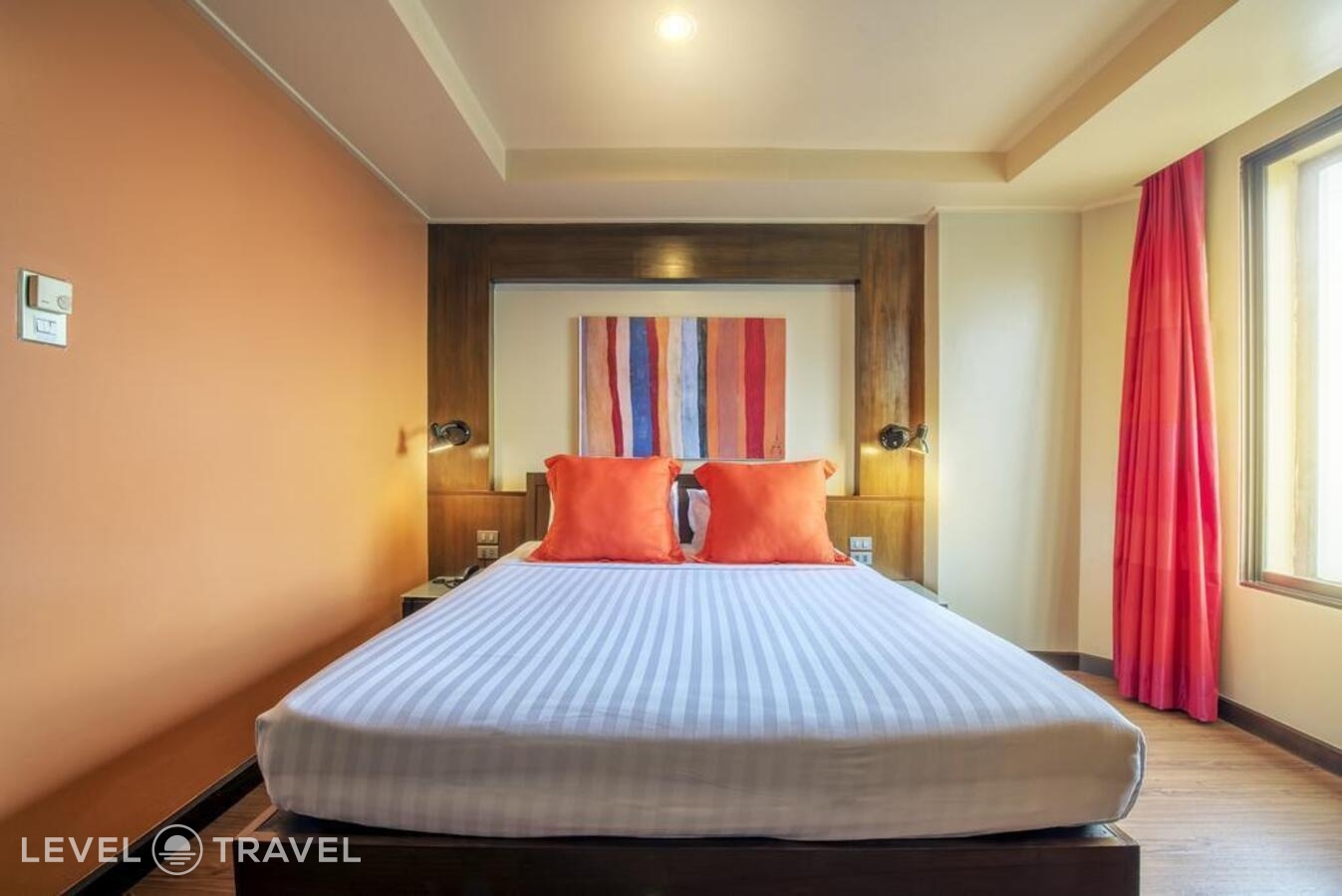 фотографии номера Улучшенный номер отеля Graph Hotel (Ex. Bangkok Chada Hotel) в Таиланд(Бангкок) - фото №1