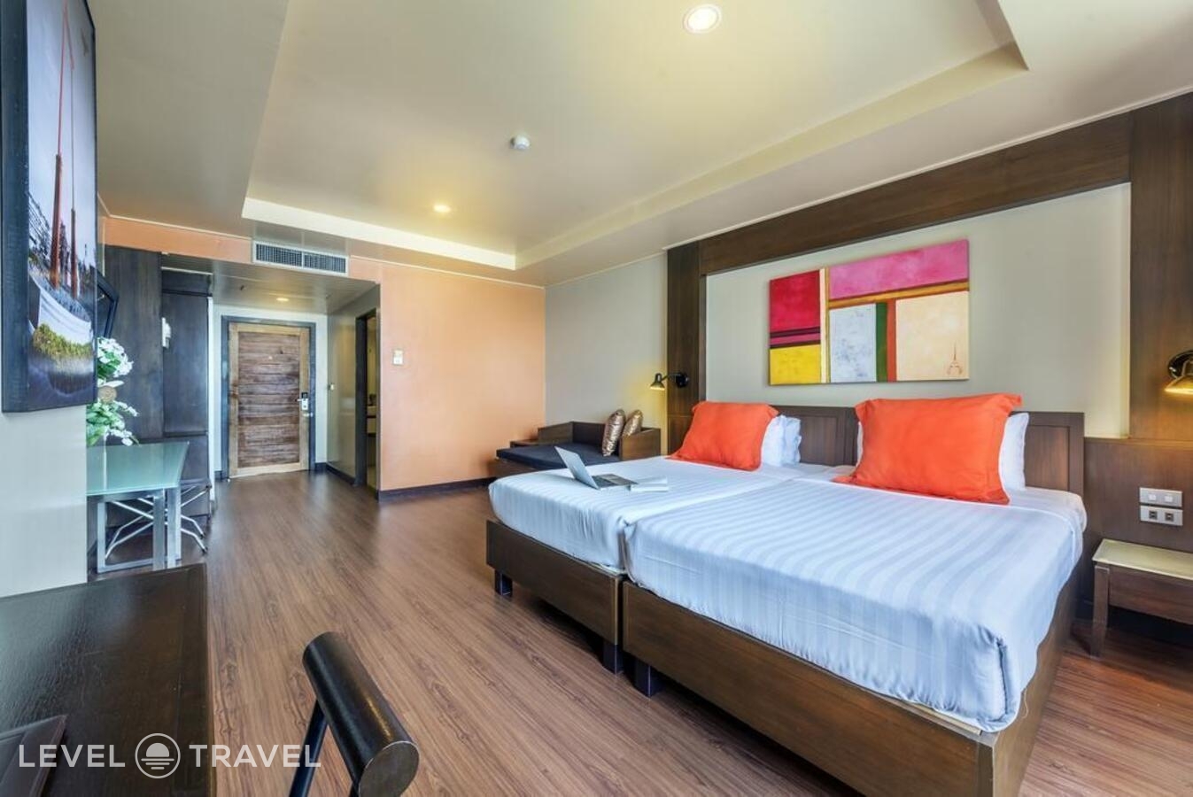 фотографии номера Делюкс отеля Graph Hotel (Ex. Bangkok Chada Hotel) в Таиланд(Бангкок) - фото №9