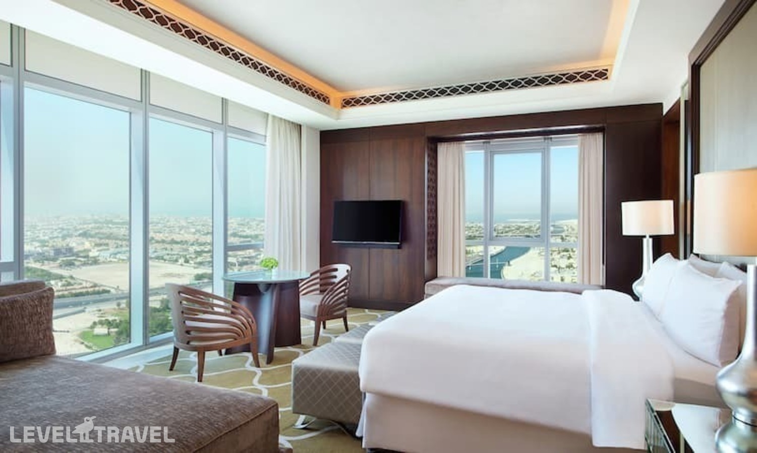 фотографии номера Люкс Chairman отеля Hilton Dubai Al Habtoor City в ОАЭ(Бизнес Бей) - фото №2