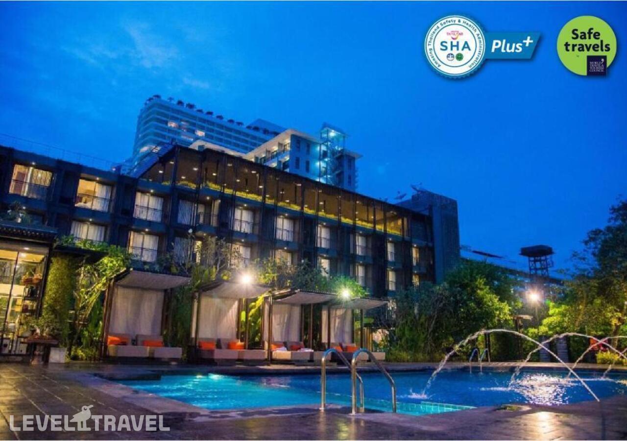 фотографии номера Улучшенный (две односпальные кровати) отеля Marine Beach Hotel Pattaya в Таиланд(Джомтьен) - фото №1