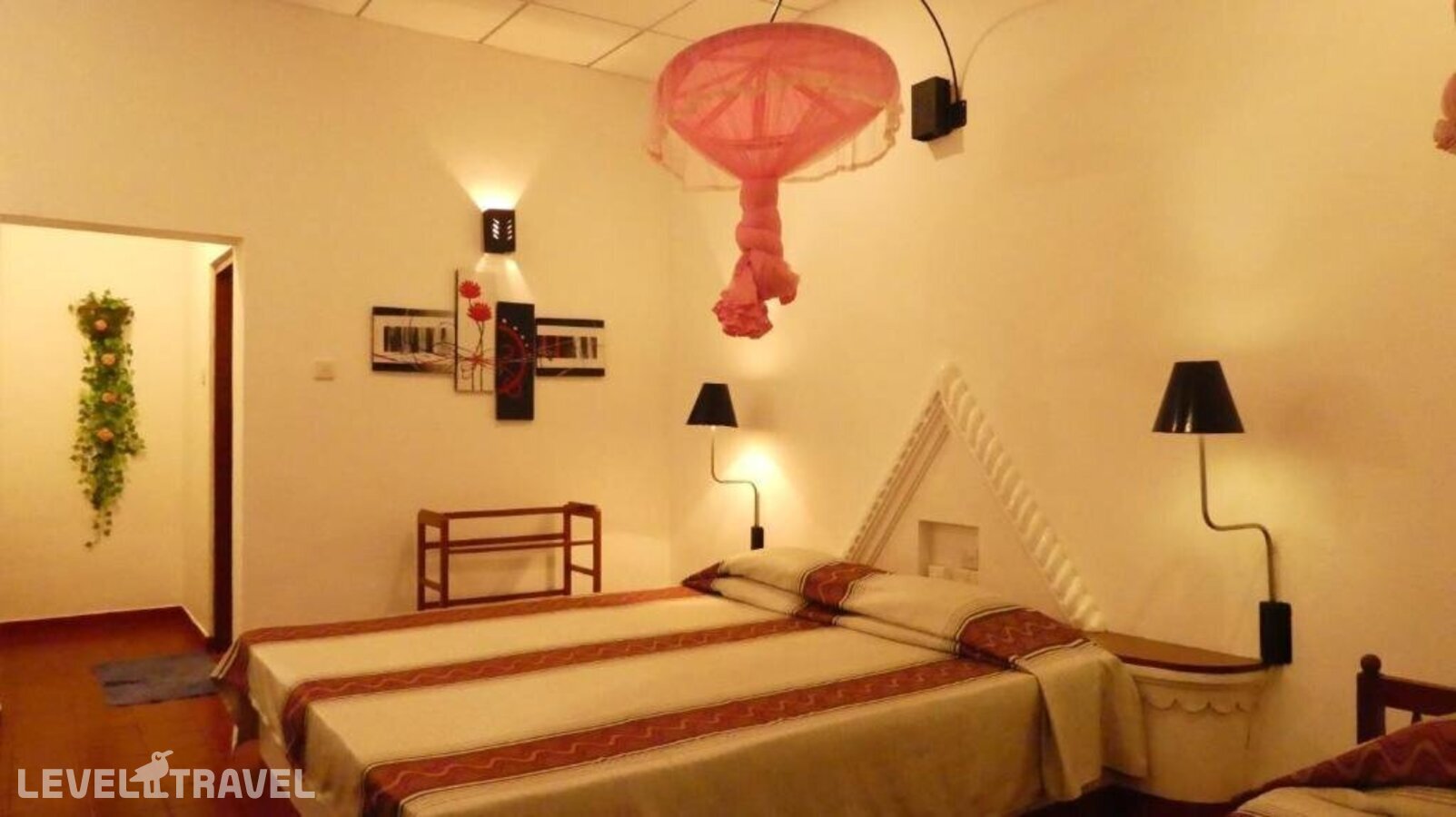 фотографии номера Стандартный (две односпальные кровати) отеля Hotel Hemadan в Шри-Ланка(Бентота) - фото №8